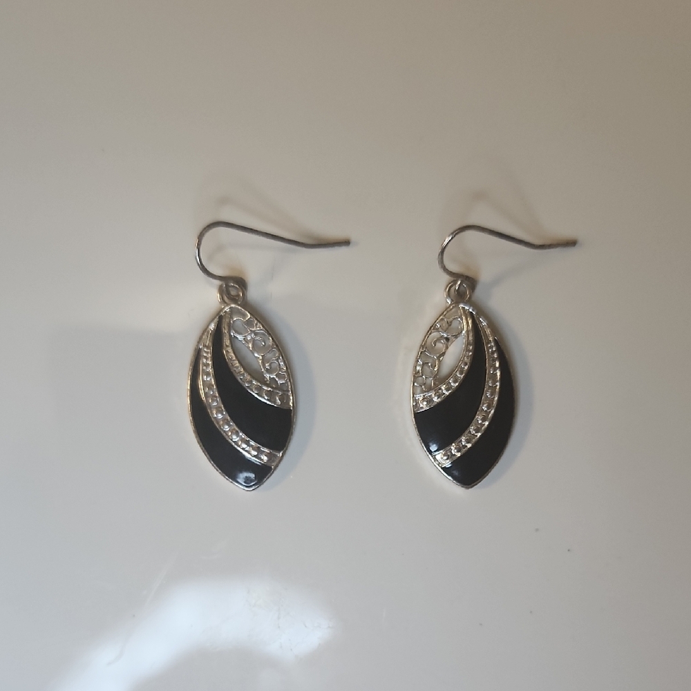 Elegant Black and Silver Earrings #127